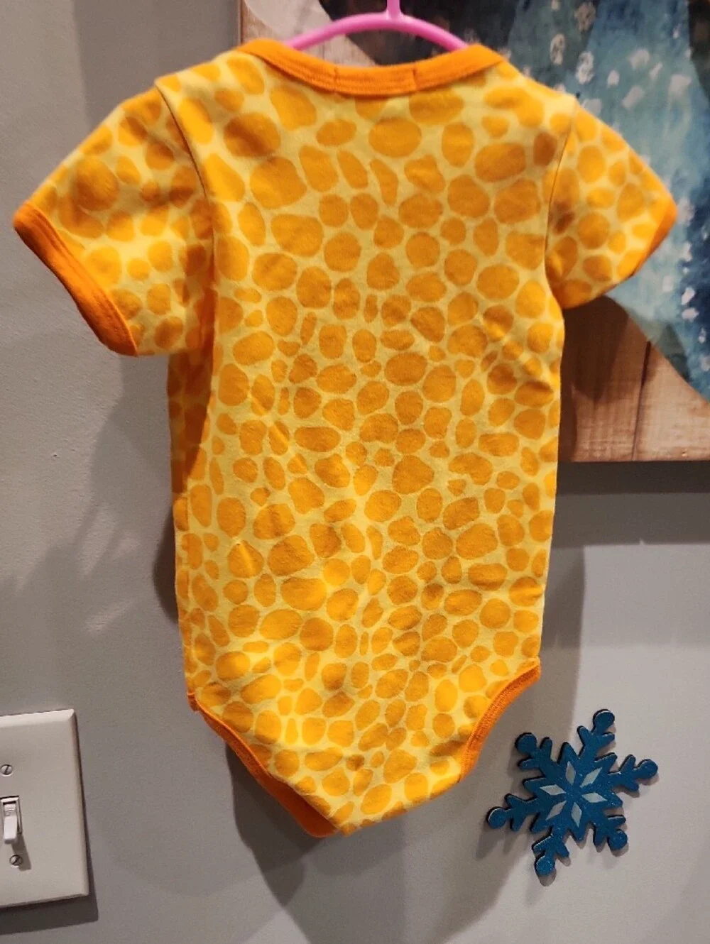 EUC Yacht Club Aruba Yellow Monkey Print Baby Bodysuit Sz L